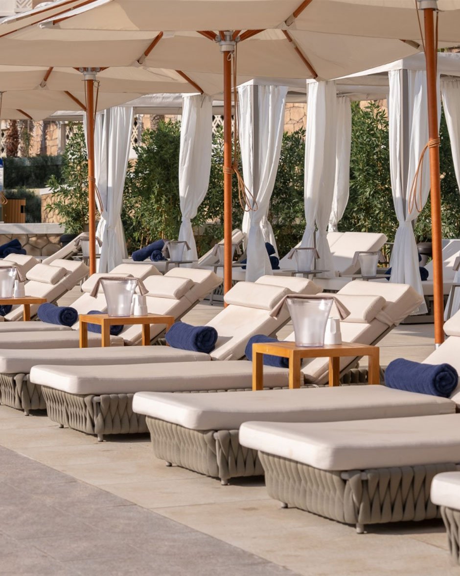 Outdoor hospitality lounge setting